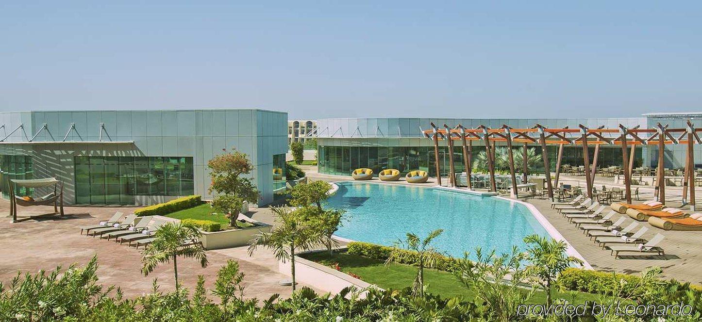 Millennium Al Rawdah Hotel Abu Dhabi Exterior photo